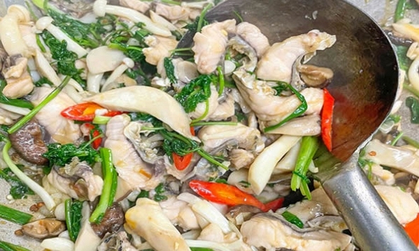 4 thực phẩm rất quen nhưng hâm nóng nhiều lần biến thành món độc 'phá gan', hại thận, 'gặm nhấm' dạ dày 