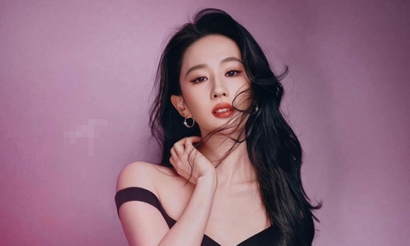 Lưu Diệc Phi “độc toàn thân” suốt 8 năm sau khi chia tay nam thần Hàn Quốc