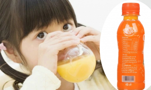 Những chai 'oresol đóng sẵn' nhiều màu sắc đang được cho trẻ uống như nước: Thói quen tưởng tốt nhưng tiềm ẩn rủi ro