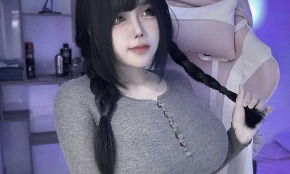 Lý giải sức hút Pi Tiên, hot girl tự kiến tạo luật chơi, fan nguyện chung thuỷ cả đời