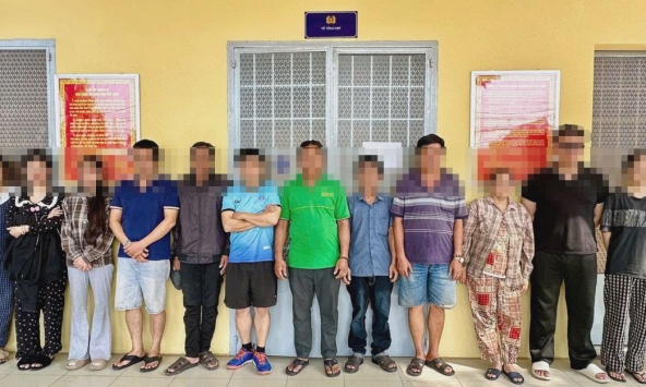 Bắt quả tang Nguyễn Thị Tâm SN 2003 cùng 3 phụ nữ, thu giữ nhiều tang vật