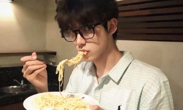 Bác sĩ nhắc nhở 4 triệu chứng sớm nhất của ung thư gan: Người đàn ông đi khám dị ứng da, phát hiện gan sắp… 'suy'