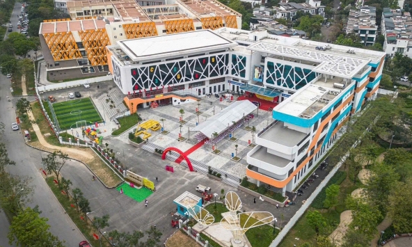 Giáo viên chia sẻ bên trong trường tiểu học 'trăm tỷ' ở Hà Nội: Nhiều người không nghĩ là trường công lập