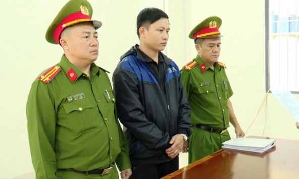 Khám xét nơi ở, nơi làm việc của quản lý nhà hàng Hồ Minh Lập