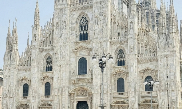 Nhạc sĩ Minh Khang đi chơi golf, du lịch nước ngoài liên tục