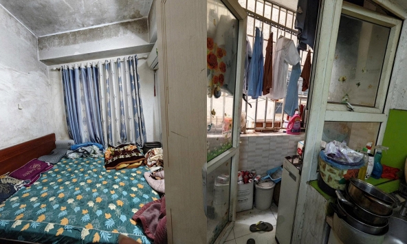 Căn hộ 58m2, mốc meo, không sổ rao bán 3 tỷ ở Hà Nội gây 'bão mạng': Chủ nhà lên tiếng bất ngờ