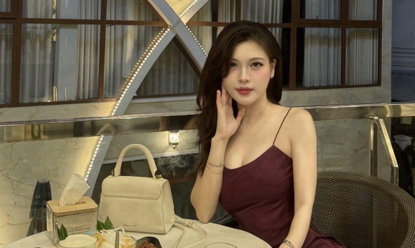 Nỗi khổ của việc tập Pilates: Hot girl này cho người xem thấy rằng không có thành quả nào đến dễ dàng