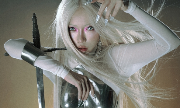 Phùng Khánh Linh tung ca khúc mới trước thềm live concert 