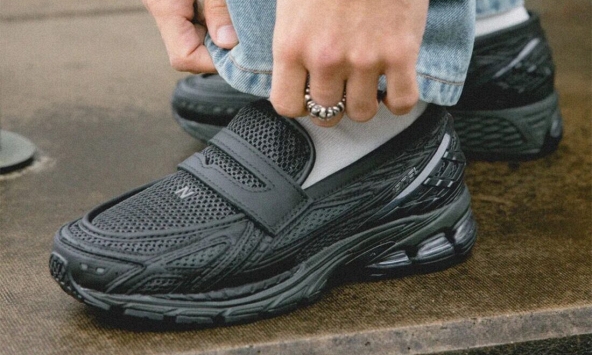 Giày thể thao đang 'hóa' giày lười như thế nào?