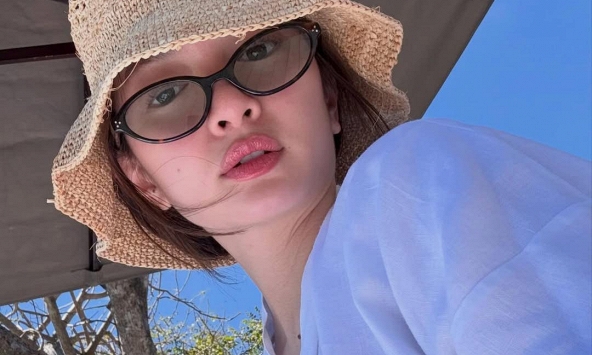 Gia nhập đường đua bikini theo phong cách hướng nội, hotgirl 'Em chưa 18' không ồn ào vẫn khiến dân tình 'loạn nhịp'