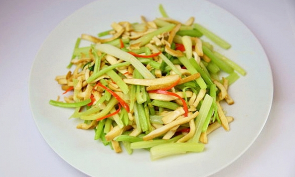 Hãy 'tắm sạch' cho mạch máu của bạn bằng 3 món ăn quen thuộc: Dễ nấu, thanh mát lại cải thiện tuần hoàn máu