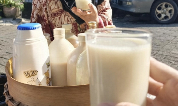 Thứ nước giá rẻ bán đầy chợ Việt là 'kẻ thù' của lão hóa, còn giúp giảm cân, phòng ung thư và đột quỵ