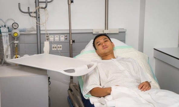 Uống loại nước này mỗi ngày, người đàn ông 47 tuổi phải cấp cứu vì suy thận, bác sĩ cảnh báo: “Tủ lạnh nhiều gia đình đều có”