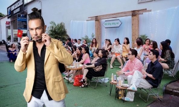 Chuyện gì xảy ra ở quán cà phê của Jimmii Nguyễn?