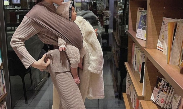 'Con 1 tuổi rồi mà bụng em vẫn to như mang bầu ấy': Câu nói của chồng khiến tôi vừa buồn cười vừa chạnh lòng