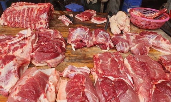 Mẹo 'xương máu' phân biệt thịt lợn tươi - ôi, người bán không bao giờ qua mắt được bạn