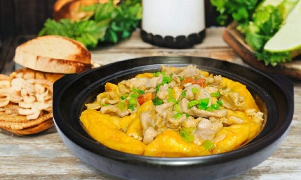 Món đậu phụ sốt cà chua cho thêm một nguyên liệu sẽ khiến hương vị bùng nổ, ngập tràn vị ngon ngọt