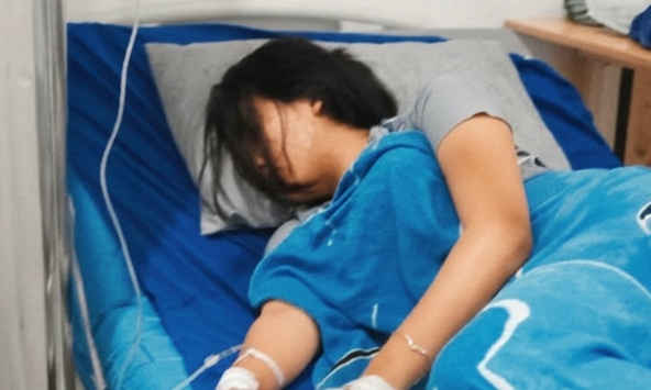 Người phụ nữ 30 tuổi đột ngột tử vong 1 ngày sau khi nhập viện vì… ăn quá no, sự thật là cô quá 'LƯỜI' làm 1 việc