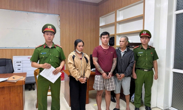 Thi hành lệnh giữ người trong trường hợp khẩn cấp đối với Nguyễn Thị Bích Trâm SN 1990