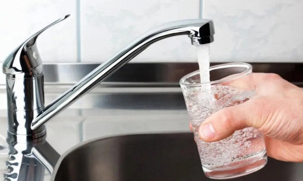 Uống nước máy đun sôi trong thời gian dài có nguy hại gì?