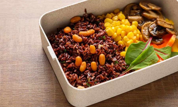 Ngủ cũng giảm cân? Bí kíp là bỏ tinh bột buổi tối và ăn đúng 5 thực phẩm này