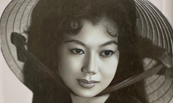 NSND sống kín tiếng trong biệt thự chứa toàn đồ cổ giữa TP.HCM: 'Tôi chỉ vừa đủ sống chứ không dư giả'