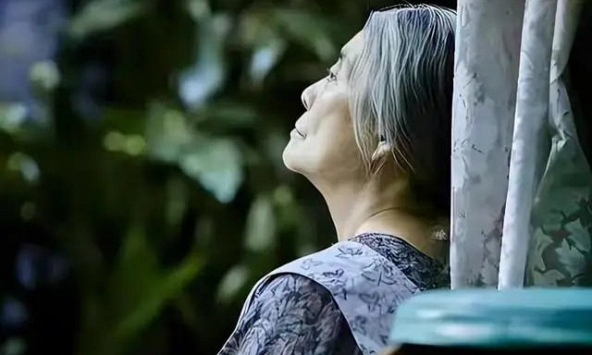 Thực trạng thế hệ DINK đầu tiên tại Trung Quốc gây tranh cãi: Tự do khi trẻ, nhưng tuổi già không phải ai cũng dễ dàng