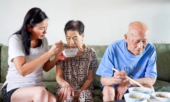 'Con gái chăm sóc tuổi già, con trai hưởng thừa kế': Góc nhìn thực trạng nhẫn tâm của những bậc cha mẹ ở 1 số vùng nông thôn Trung Quốc