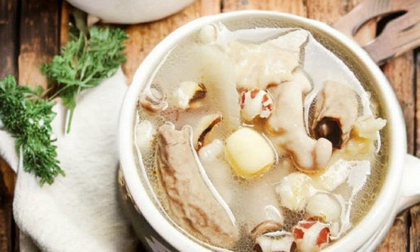 Thấy da mặt tái nhợt thiếu sức sống, hãy nấu 3 món canh giúp kiện tỳ, dưỡng gan và dùng luân phiên trong nửa tháng