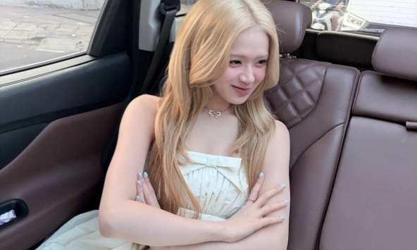 Linh Ka 'thu hút' mọi ánh nhìn, diện mạo cực phẩm fan si mê chấm điểm 10+