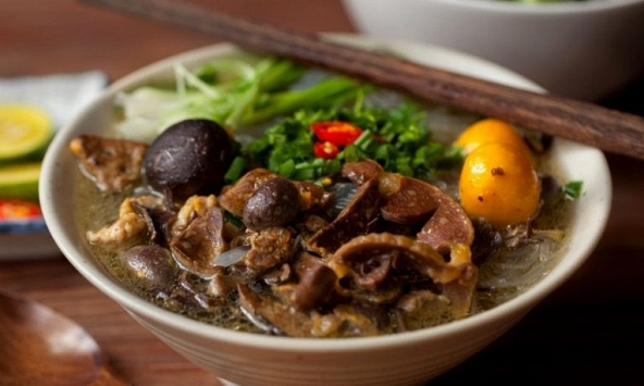 Loại miến không trắng tinh lại được chứng nhận là loại 'chuẩn', người ăn nhận xét: Khác hẳn hàng siêu thị