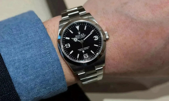 Mượn đồng hồ Rolex 200 triệu thử làm 'dân chơi' và cái kết đắt giá về ảo tưởng địa vị