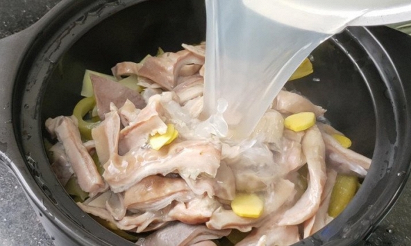 Ở con lợn có 1 món nội tạng cực giàu collagen, thúc đẩy tiêu hóa, phục hồi mô tổn thương: Ra chợ là mua được