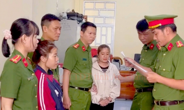 Thi hành Lệnh bắt tạm giam Trương Thị Rồi và Nguyễn Thị Nhung