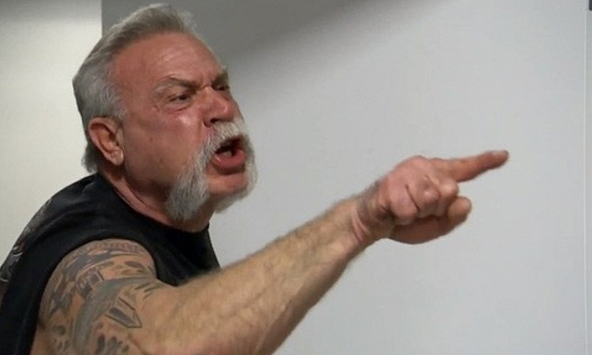 Cay cú vì chơi game thua, nữ game thủ 'văng tục' với bạn trai, nhận cái kết nhói lòng