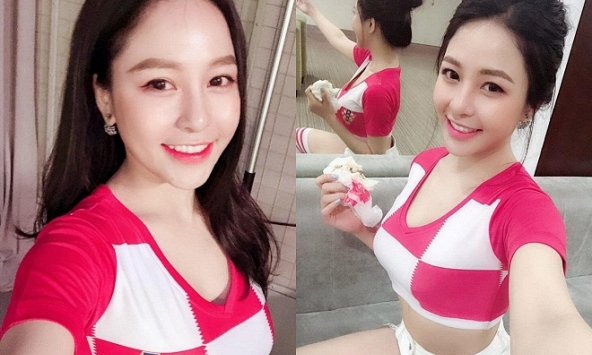 Nhan sắc 'thơ ngây' của hot girl World Cup Trâm Anh thay đổi ra sao?