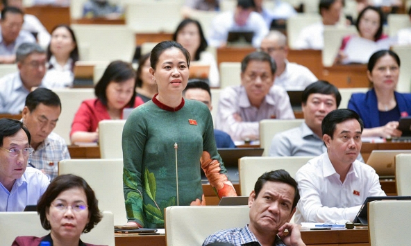 TS. Nguyễn Thị Thu Dung: Dấu ấn nữ lãnh đạo trong đào tạo y khoa và nghị trường