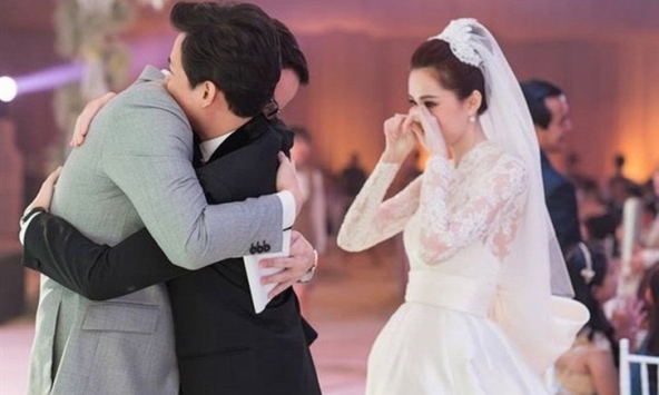 Hoa hậu Việt đầu tiên làm dâu hào môn, lên xe hoa năm 26 tuổi: Sở hữu loạt BĐS hạng sang, sống như tiểu thư đời thực