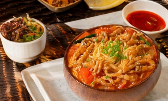 4 món mì siêu ngon nấu chỉ 15 phút giúp bữa sáng nhàn tênh lại cung cấp đủ dưỡng chất, ai ăn cũng khen