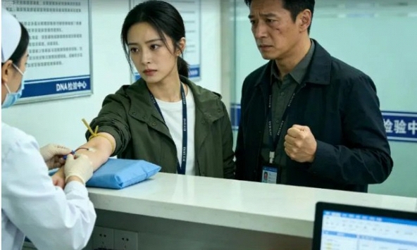 Vợ 44 tuổi báo tin có thai sau 10 năm chồng triệt sản: Người đàn ông sững sờ khi nhìn kết quả ADN