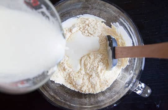 4 thực phẩm màu trắng là 'vua phá hoại' đối với mạch máu, bác sĩ Nhật nói thẳng: Mê mấy cũng phải 'giữ miệng'