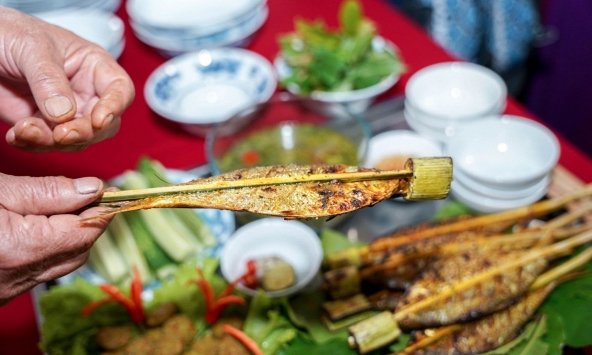 Cá mòi nướng - Món ăn đặc sắc của làng Bát Tràng