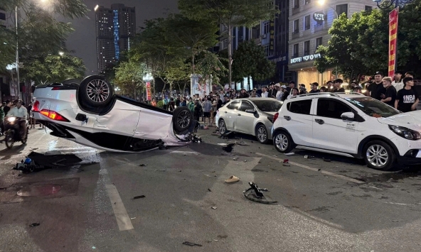 Nóng: Khởi tố tài xế Lexus Vũ Quang Chiến trong vụ tông liên hoàn 6 ô tô