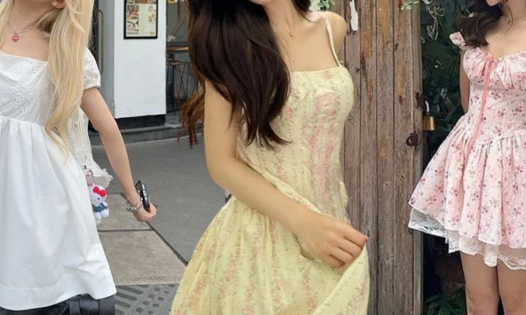 4 kiểu váy hè đang phủ sóng Instagram: Diện lên auto có ảnh xinh, nàng nào cũng mê mẩn