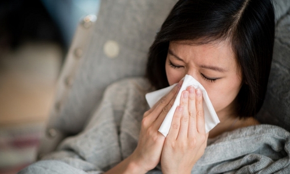 Chảy “nước mũi” suốt 20 ngày, người phụ nữ bất ngờ khi phát hiện… não bị rò rỉ