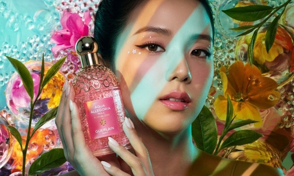 Linh nghiệm hơn cả đi cầu duyên: Top nước hoa 'gọi đào hoa' vượng phong thủy giúp bạn thoát ế ngay năm 2026