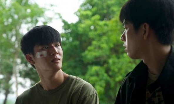 Cặp mỹ nam boylove MosBank lột xác trong phim kinh dị tâm linh ám ảnh tháng 4 'Ta Khon Quỷ Đội Lốt Người'