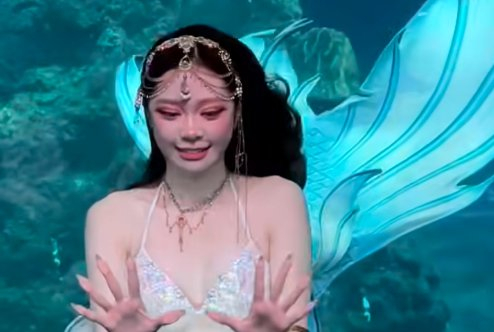 Chỉ 1 giây 'lên hình', nàng tiên cá này khiến CDM phải ngây ngất với nhan sắc như bước ra từ truyện cổ tích