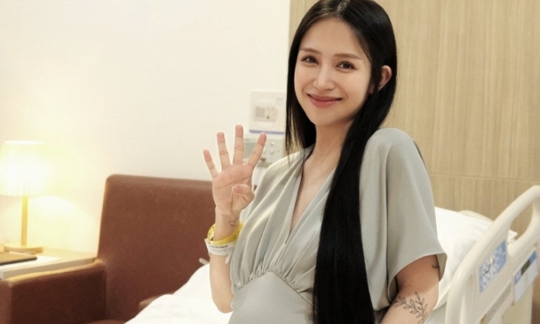 Con gái đại gia Minh Nhựa: 20 tuổi 'bỏ cuộc chơi' đi lấy chồng, qua 4 lần sinh nở vẫn đẹp như thời còn son