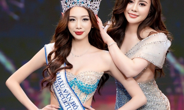 Nữ sinh 18 tuổi đăng quang Hoa hậu Văn Hoá Việt Nam 2026 có thành tích học tập 'khủng': Từng tranh giải ở hàng loạt cuộc thi học thuật